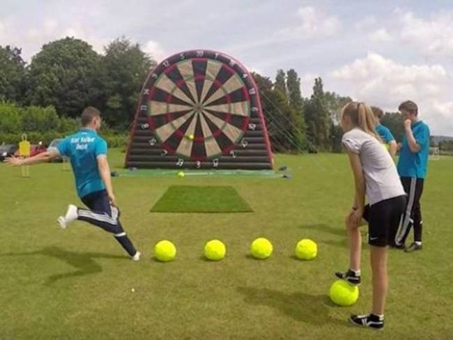 Noleggio e Affitto Giochi a Tema Calcio a Torino