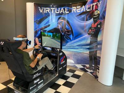 Simulatore di Guida VR a Noleggio per Eventi Aziendali a Torino